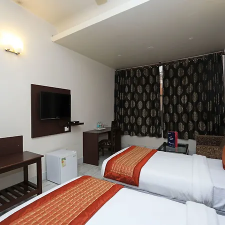 Oyo 11352 Hotel Shanti Villa